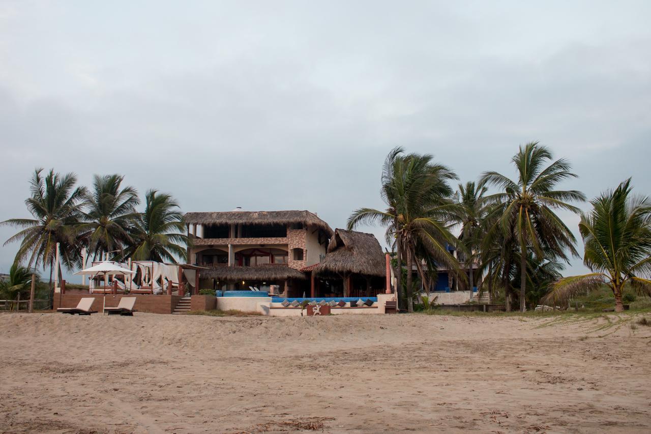 Hotel Villas Punta Blanca シワタネホ エクステリア 写真